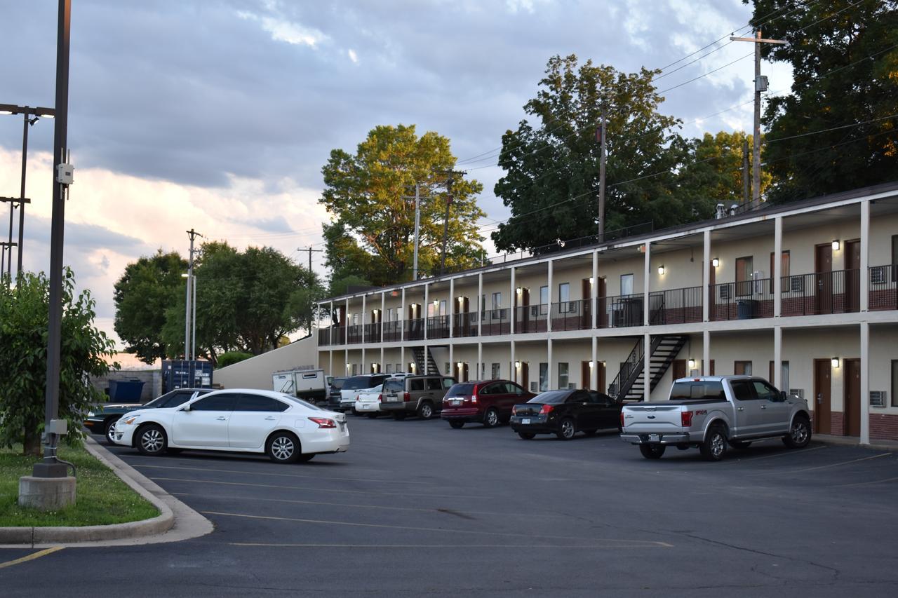 Town House Inn Cape Girardeau Exterior foto